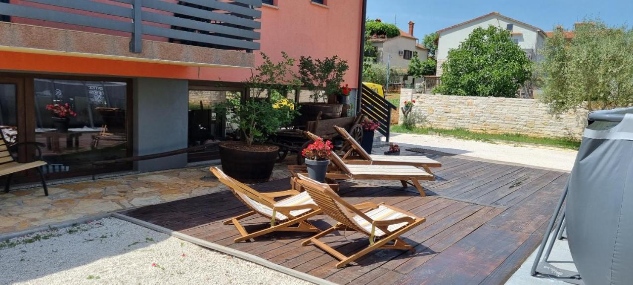 Apartmani Karoca 3 Pula Exterior photo